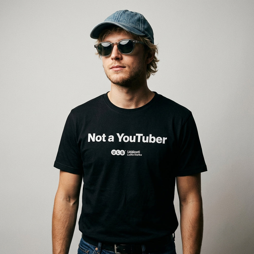 Tričko Not a Youtuber černé
